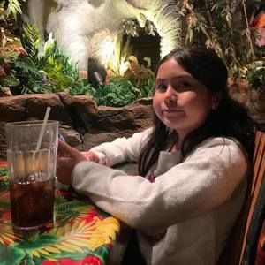 Meet your Posher, Manuela